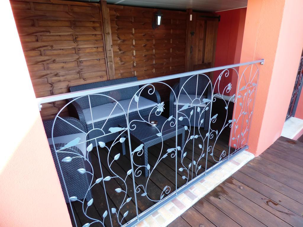 Bed and Breakfast La Colline Aux Yeux Doubs Baume-les-Dames Exterior foto