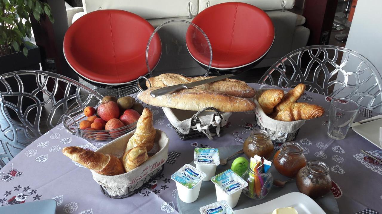 Bed and Breakfast La Colline Aux Yeux Doubs Baume-les-Dames Exterior foto